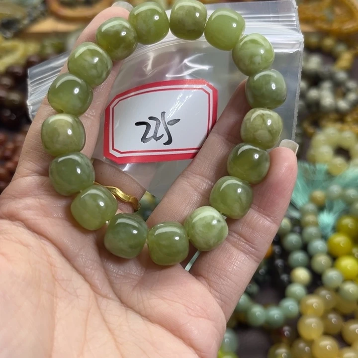 未镶嵌蛇纹石玉手链