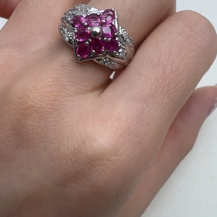 红宝石戒指未镶嵌