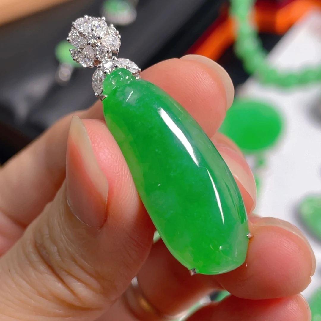 翡翠18K金镶嵌吊坠(不含链)