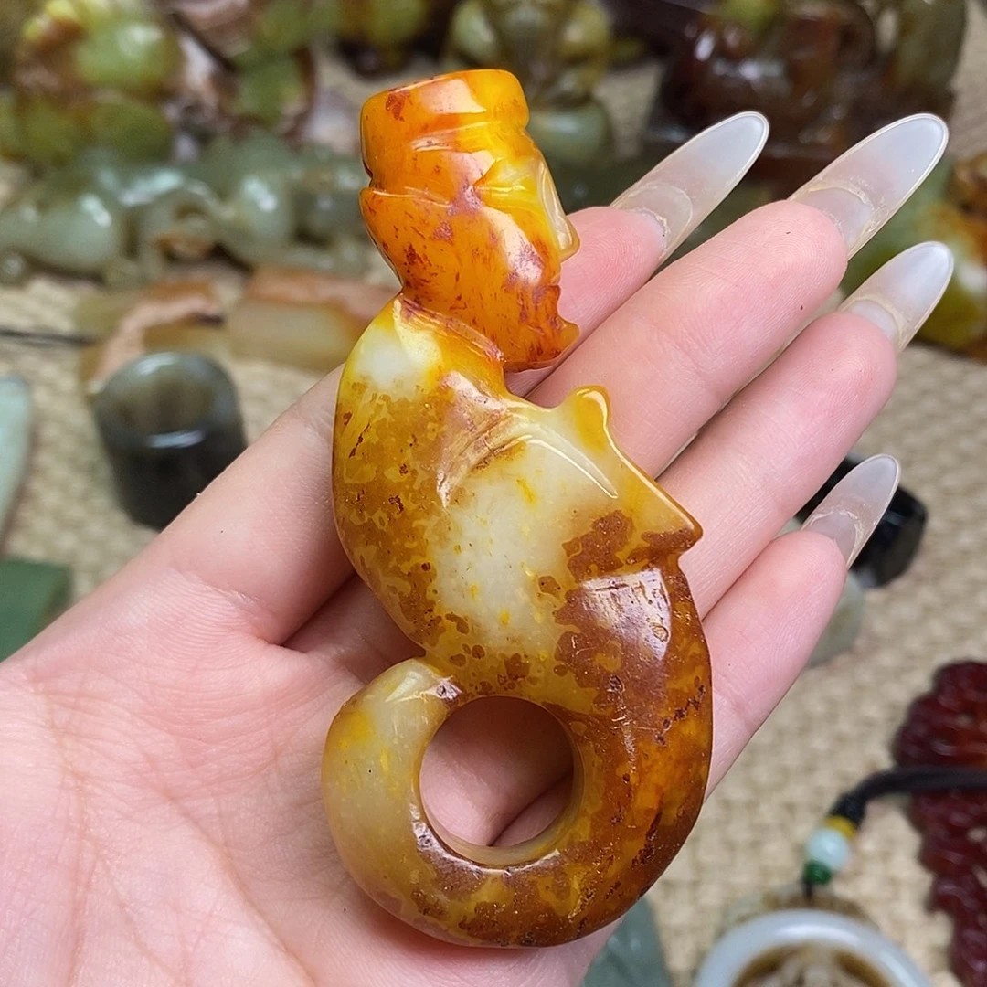 未镶嵌蛇纹石玉颈饰