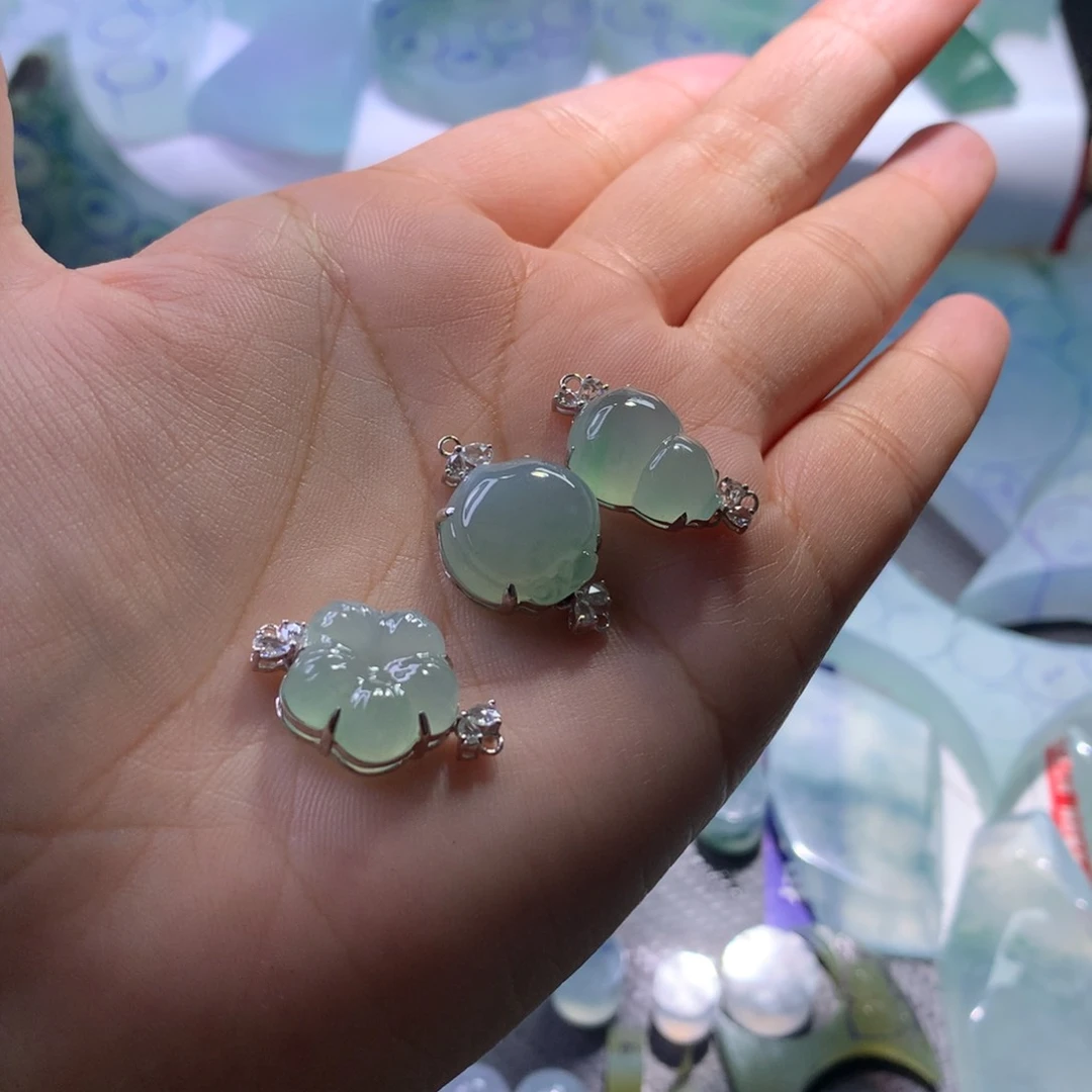 匪***石定制翡翠18K金镶嵌工费