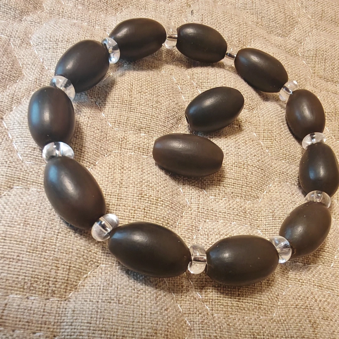 莲子手串寓意多子多福 好运连连