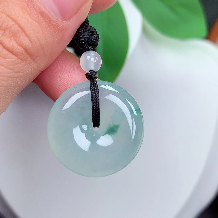 颈饰未镶嵌翡翠平安扣23.1x5.8mm