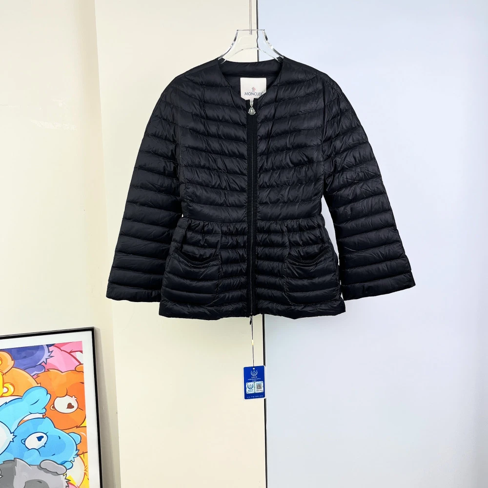 95新 MONCLER 羽绒服/2码/Xsp29178