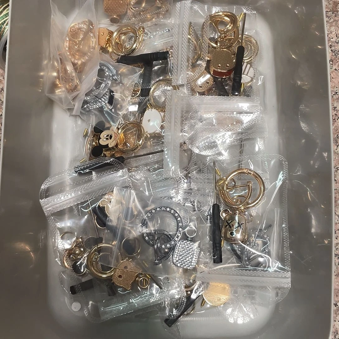 *****聚酯纤维钥匙扣不固定2个随机发