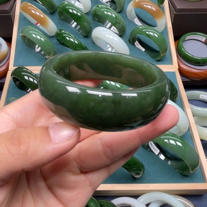 未镶嵌手镯和田玉5758
