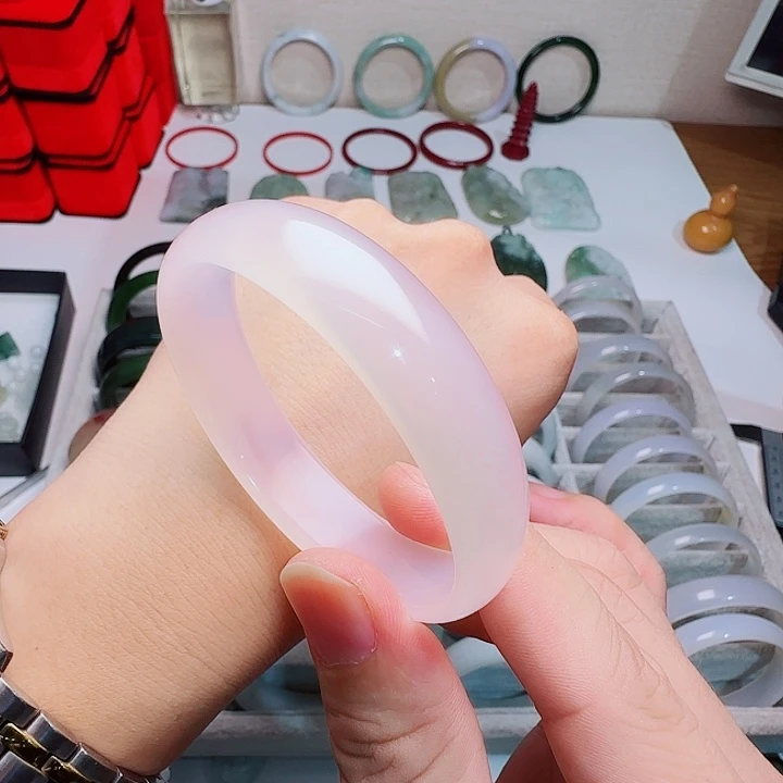 手镯玛瑙/玉髓未镶嵌