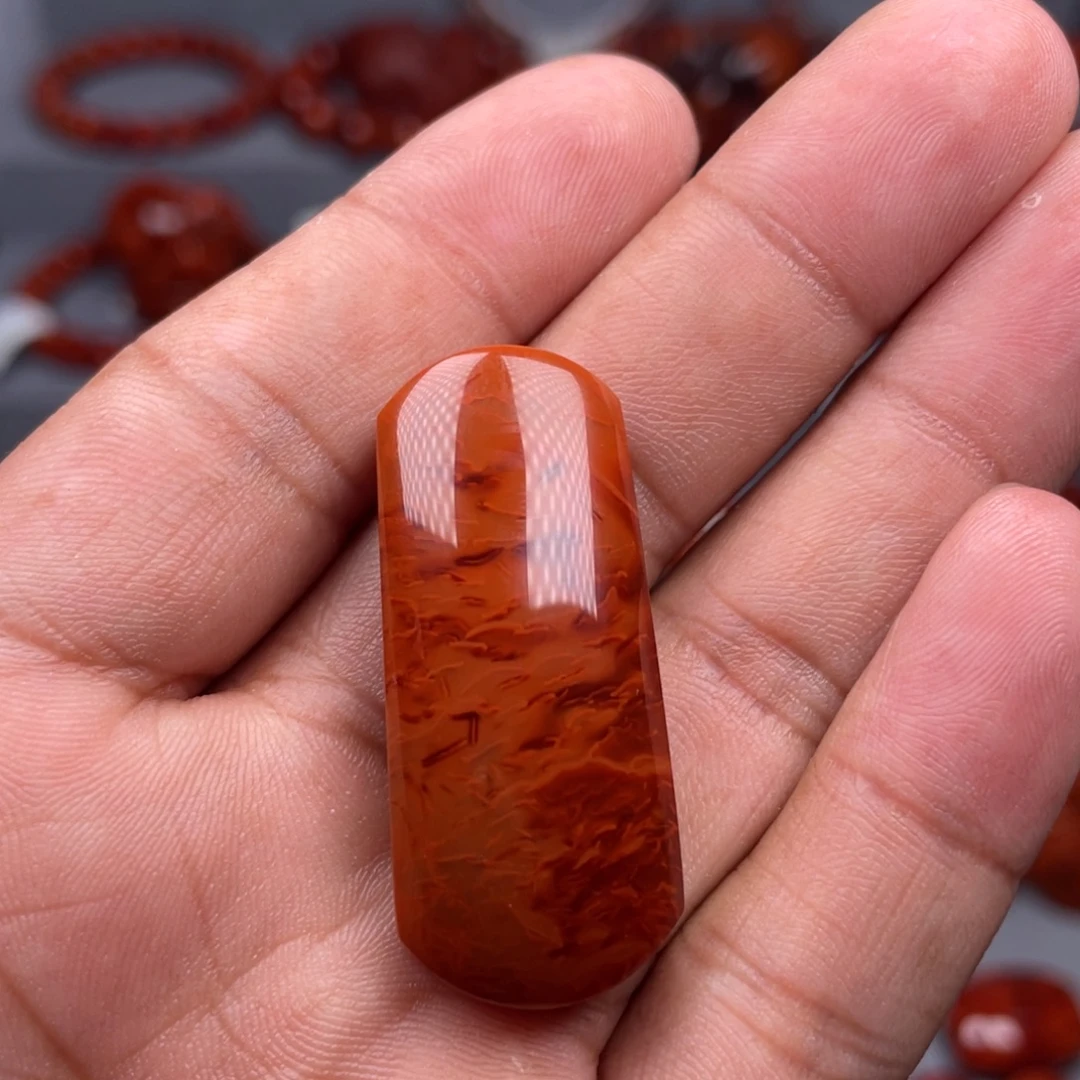 南红玛瑙未镶嵌珠宝奇石吊坠