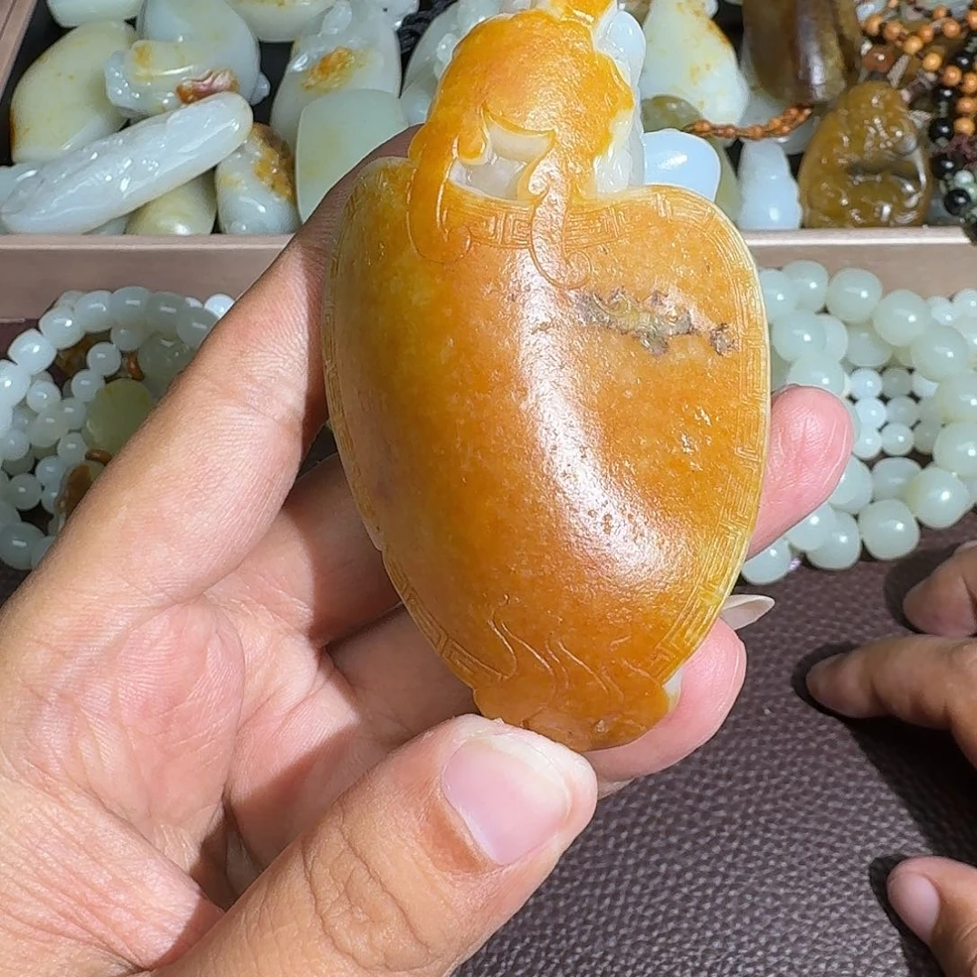 和田玉未镶嵌吊坠(不含链)