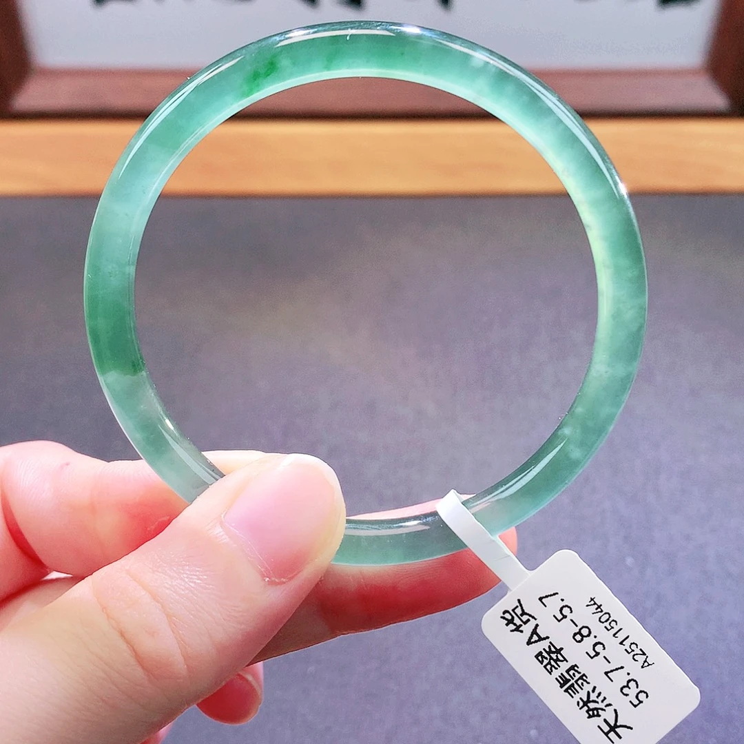 翡翠未镶嵌手镯天然翡翠