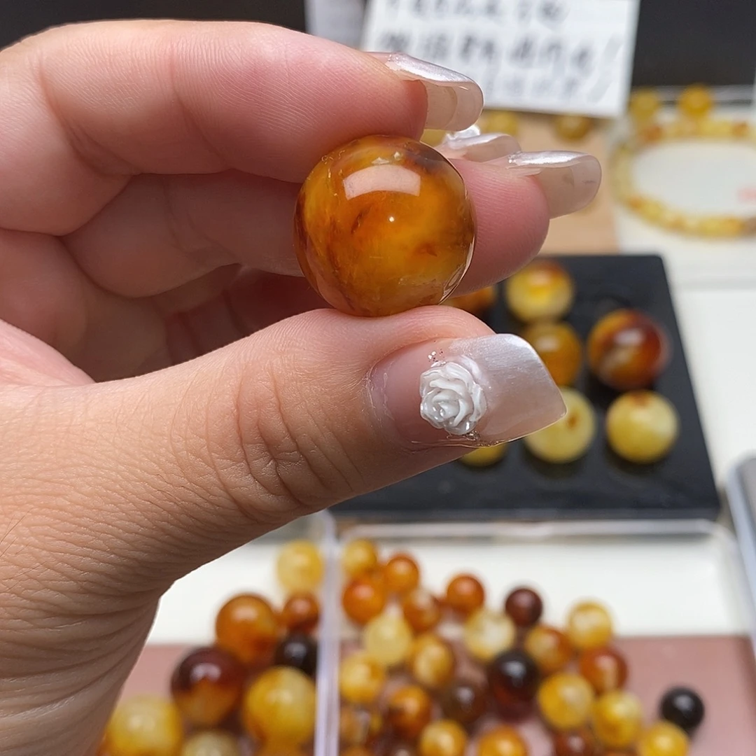 a***d裸石虫珀未镶嵌蜜蜡