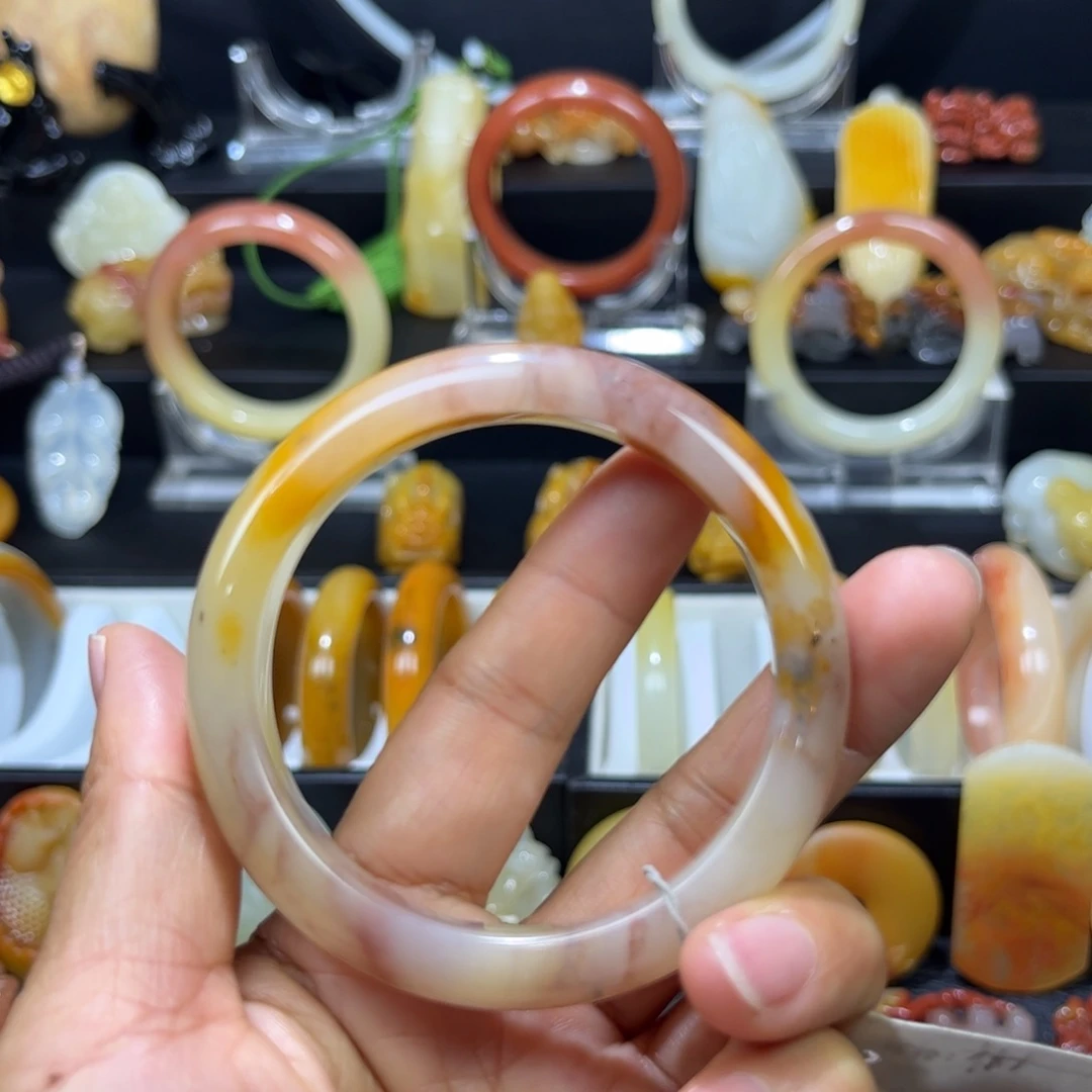 石英质玉（黄龙玉）未镶嵌手镯