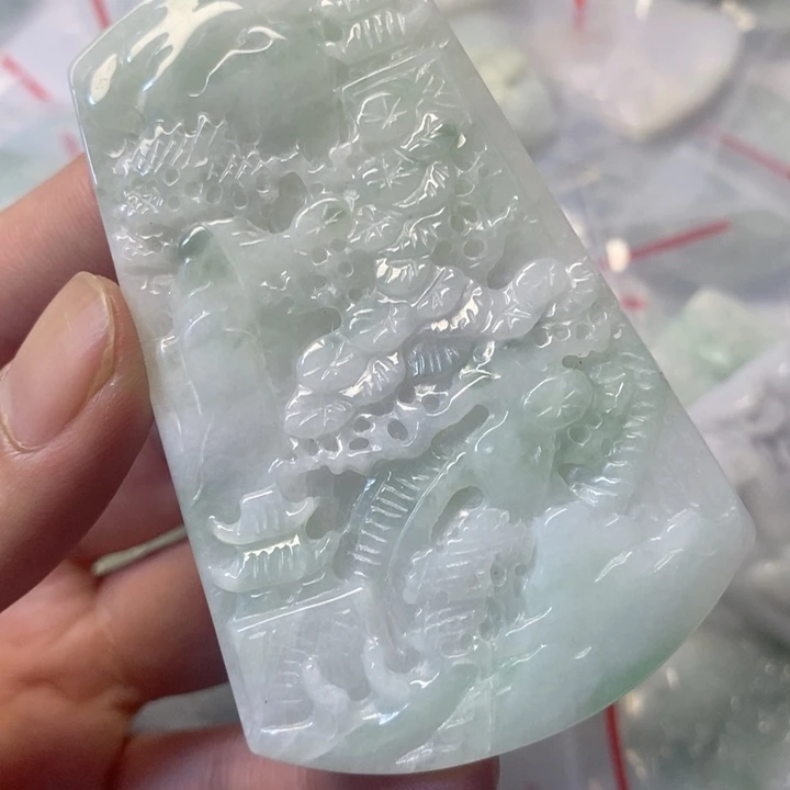 翡翠未镶嵌颈饰天然A货翡翠
