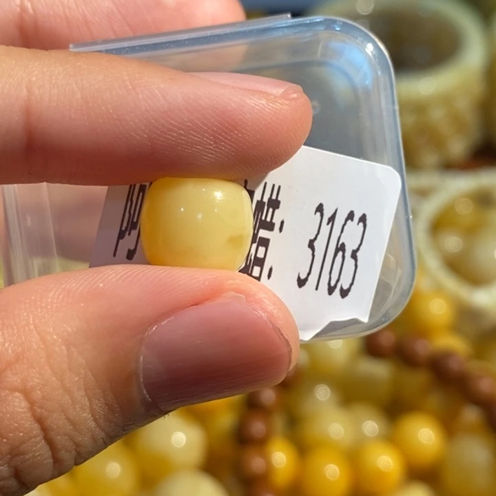 琥珀未镶嵌珠宝奇石3163