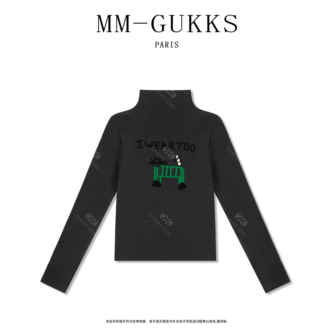 明明GUKKS『猫咪乐园』2025冬季仿绳绣明线小猫图案打底衫T恤 T14