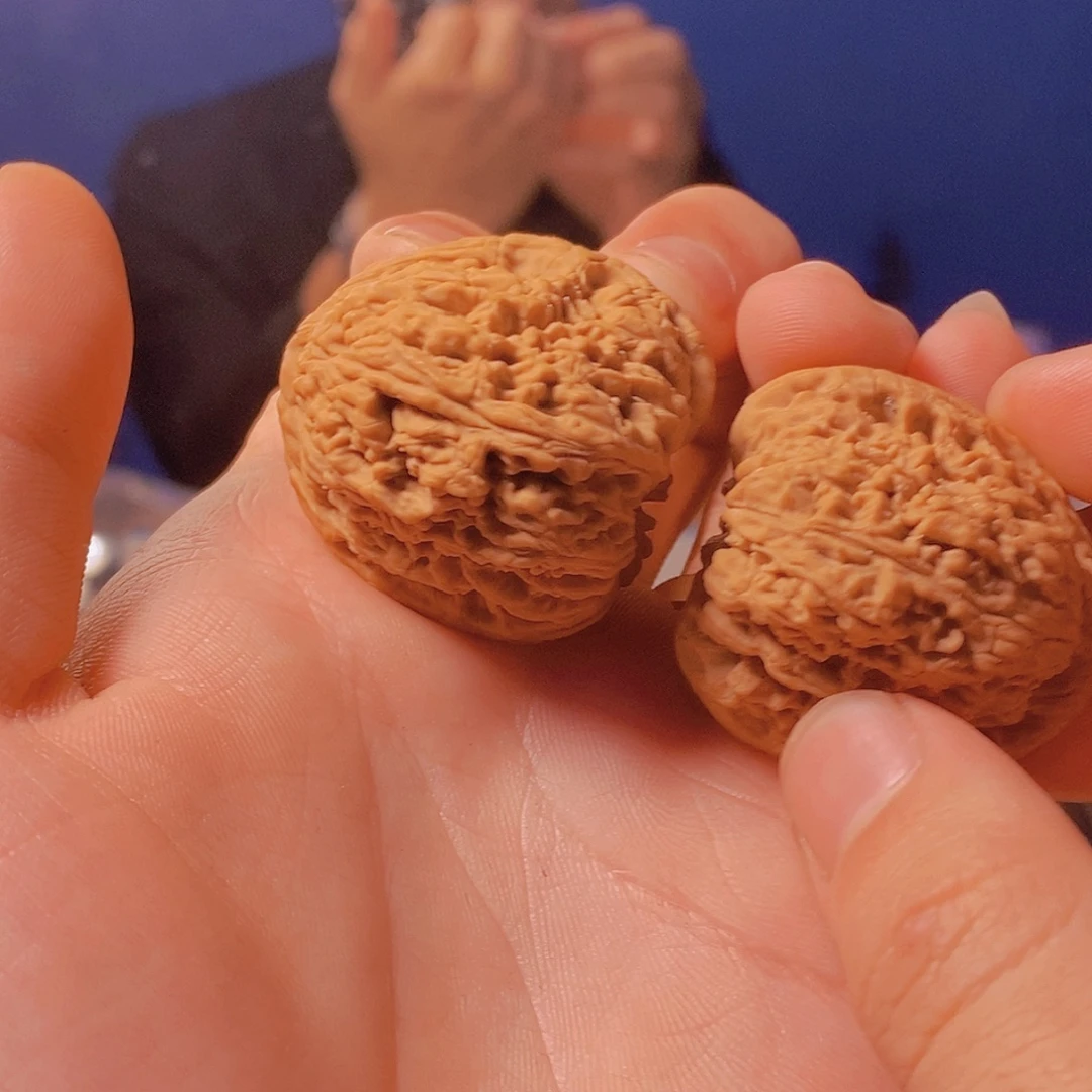 0***·文玩核桃吊坠南疆