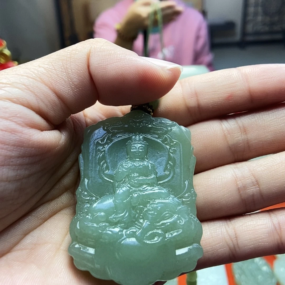 颈饰未镶嵌和田玉阿*