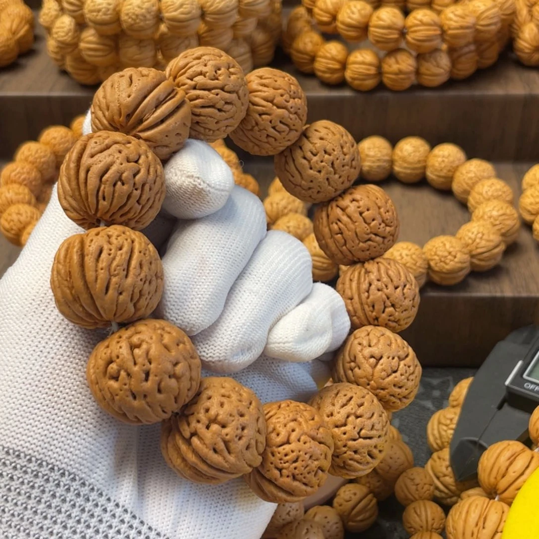 桃核手串誠**本大火山纹