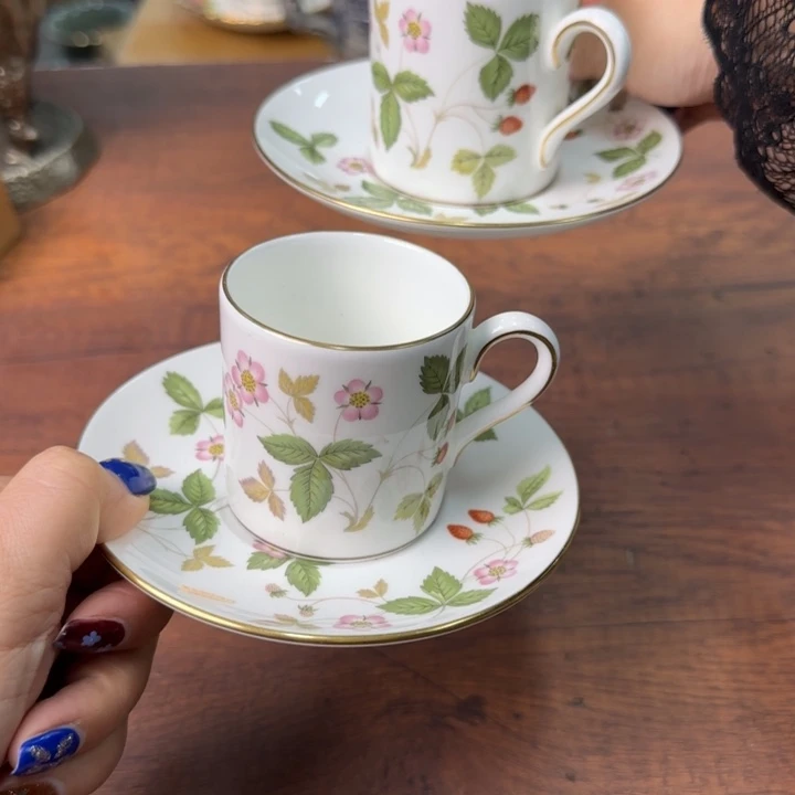 一个陶瓷物件哈哈哈哈