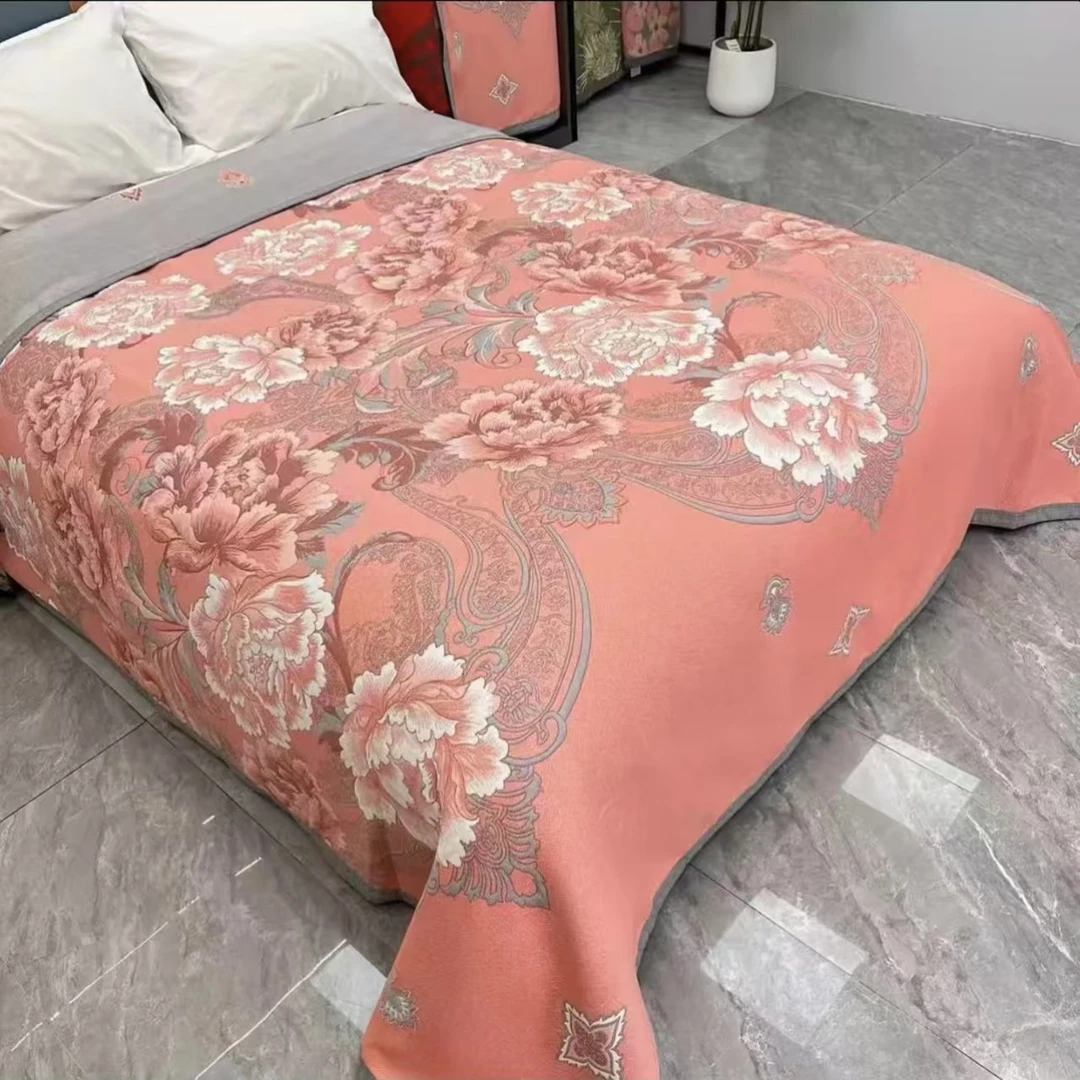 牡丹盛世粉2.3*2.5米床盖精梳棉透气纱布毯双面精梳色织提花包边