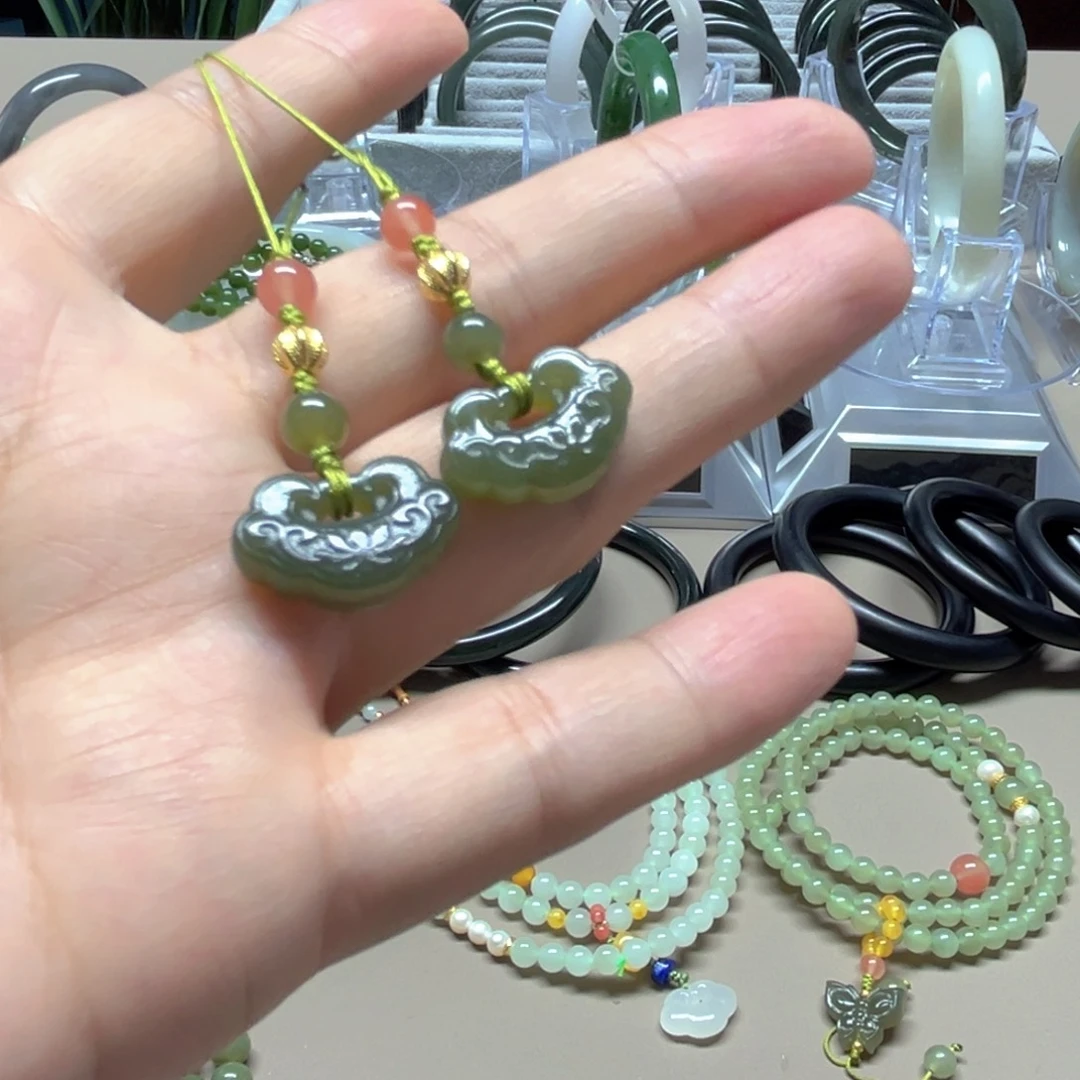 和田玉未镶嵌手机链