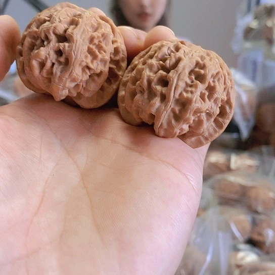 【闪购商品】把件文玩核桃41苹果大肚子油