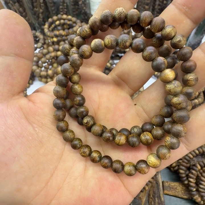 沉香沉香碎屑奇楠沉香乌身卡0.6单圈30颗全品3克+