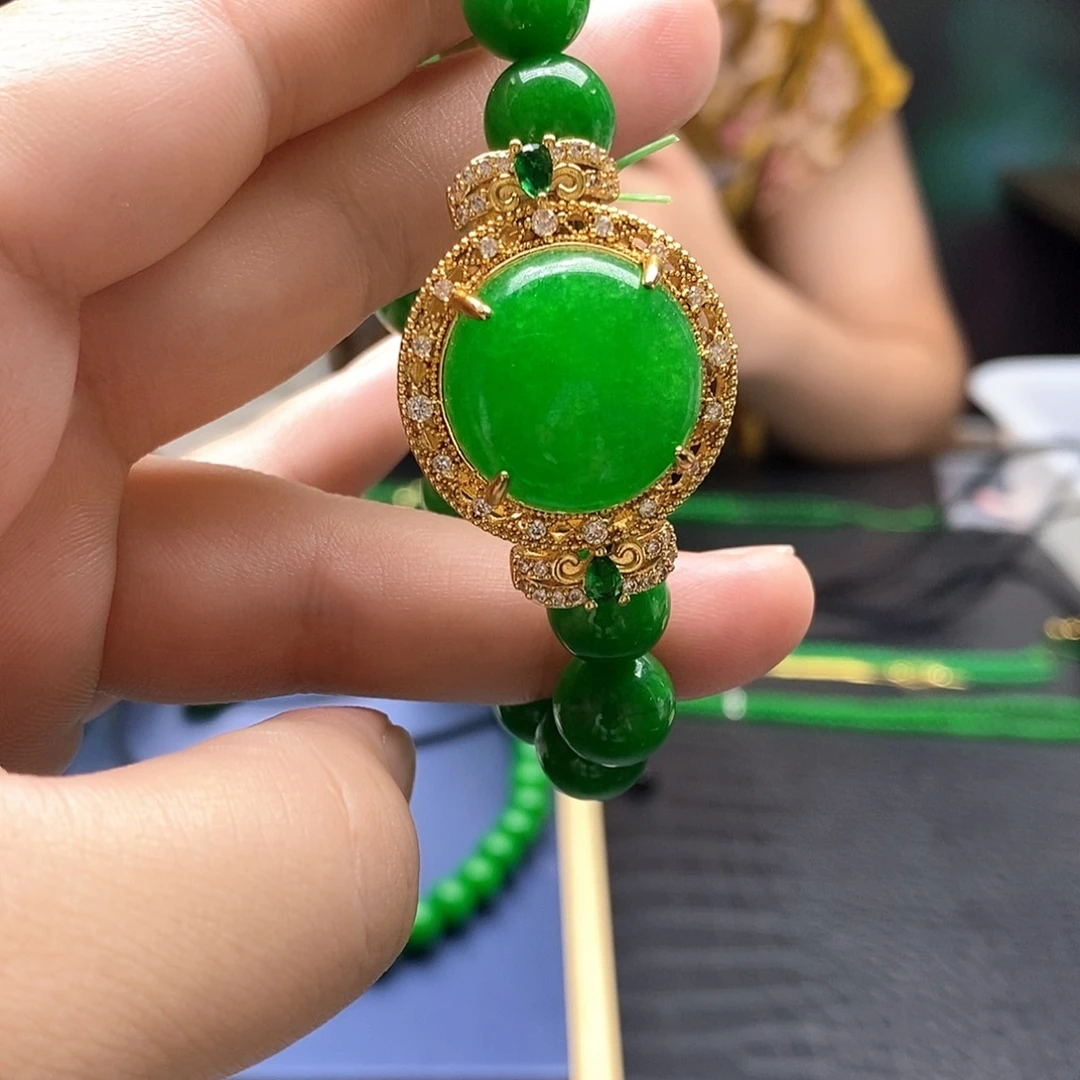 翡翠未镶嵌颈饰珠链