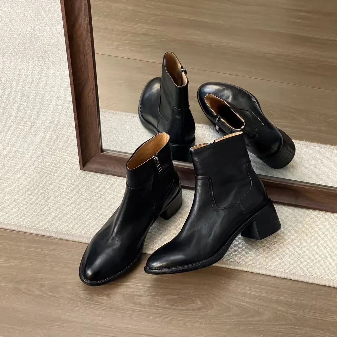 HUSSLOVE 头层牛皮·跟高5.5CM·复古风职场通勤软皮百搭圆头短靴