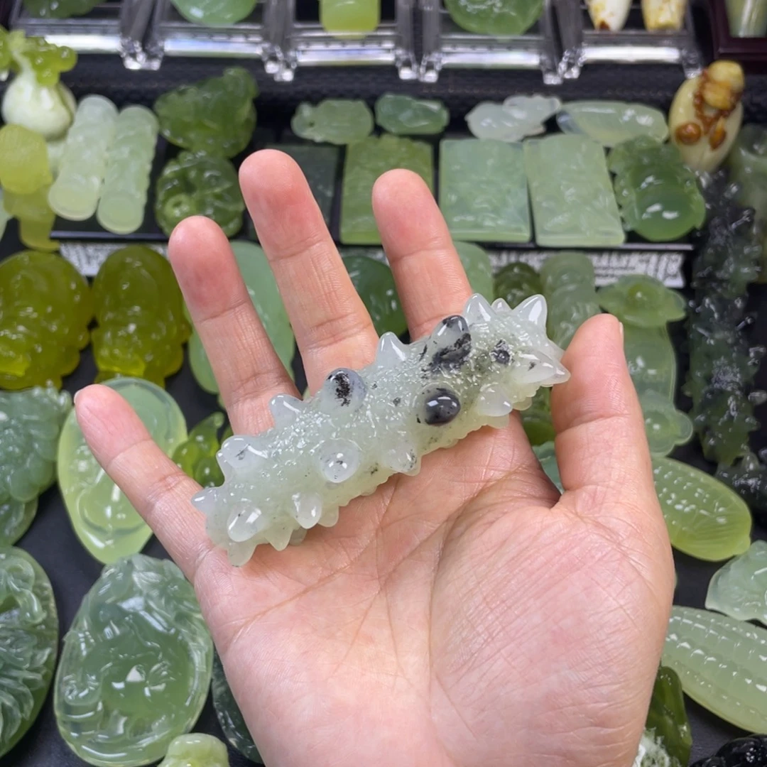 蛇纹石玉未镶嵌珠宝奇石