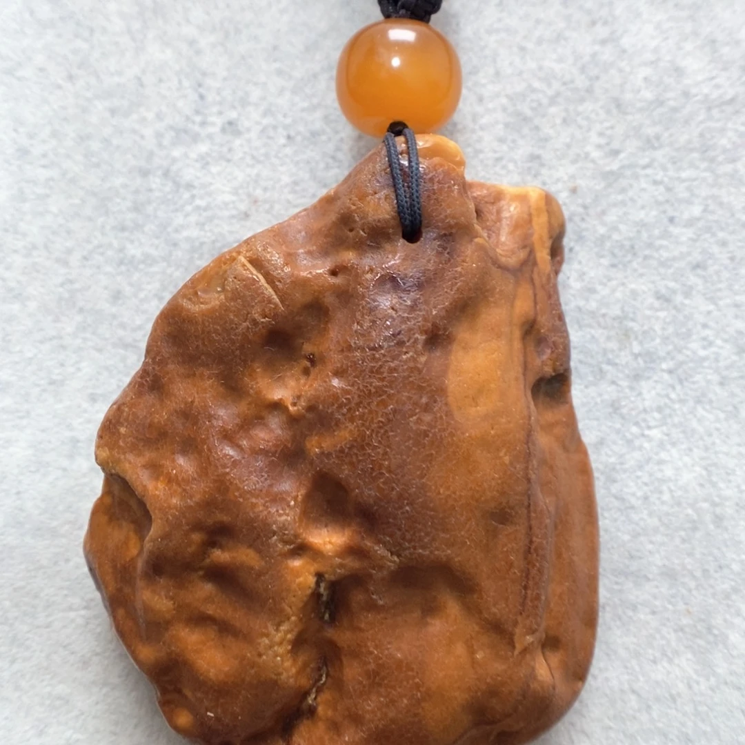 蜜蜡未镶嵌颈饰蜜蜡