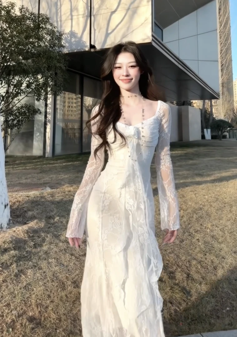 法式白色V领长袖连衣裙女春季蕾丝拼接鱼尾长裙性感紧身包臀裙子