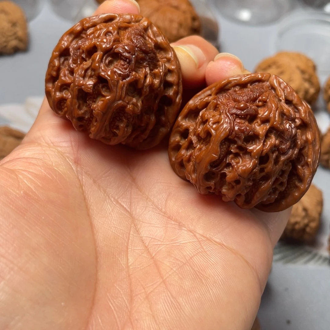 【闪购商品】文玩核桃吊坠N**力雕刻………