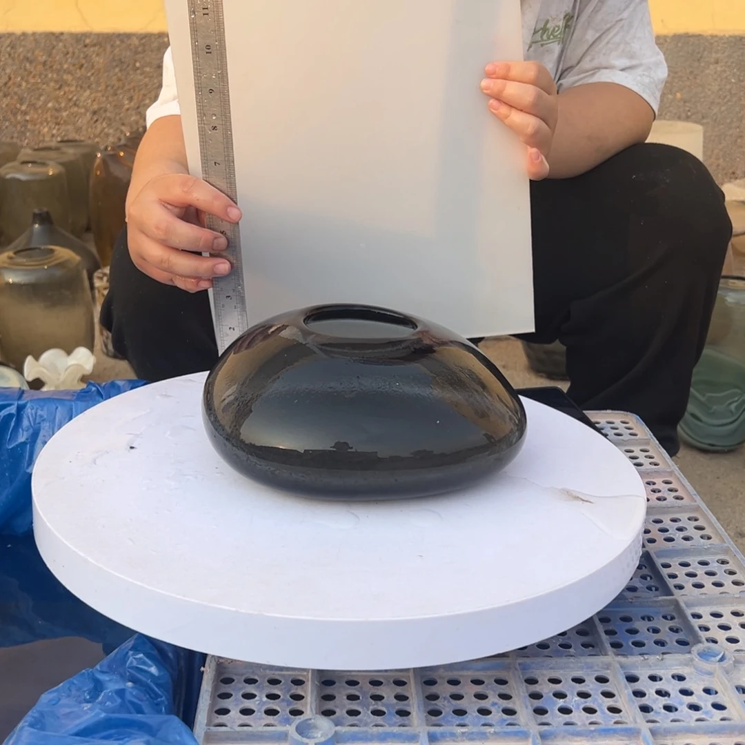 烟灰色棋子琉璃花器摆件高度12微瑕