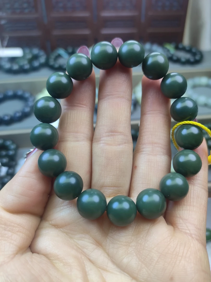 天然和田玉新疆料沙枣青圆珠12mm手串手链
