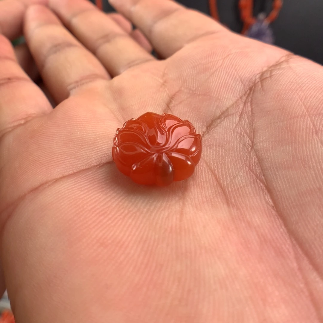 颈饰未镶嵌南红玛瑙