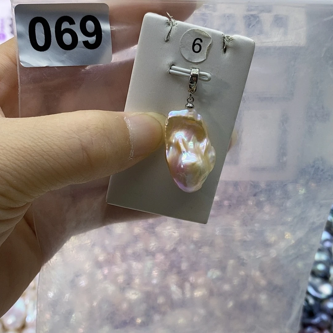 淡水珍珠合金颈饰