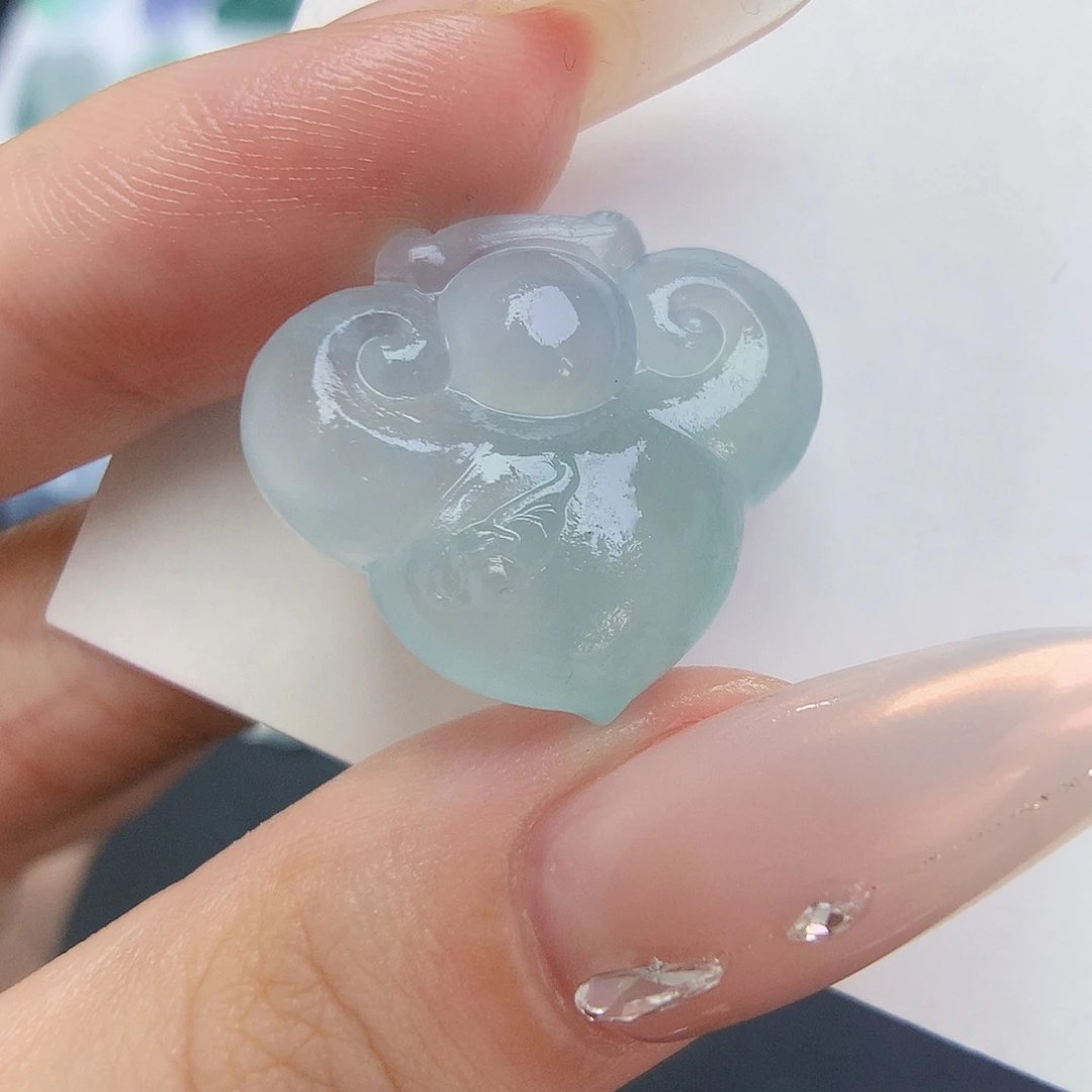 定制翡翠未镶嵌如意锁