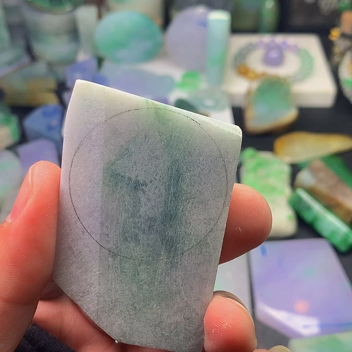 定制翡翠未镶嵌反****?料子