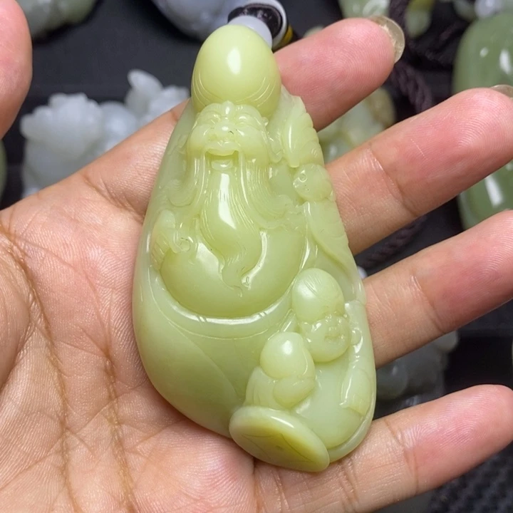 和田玉未镶嵌颈饰丰**读