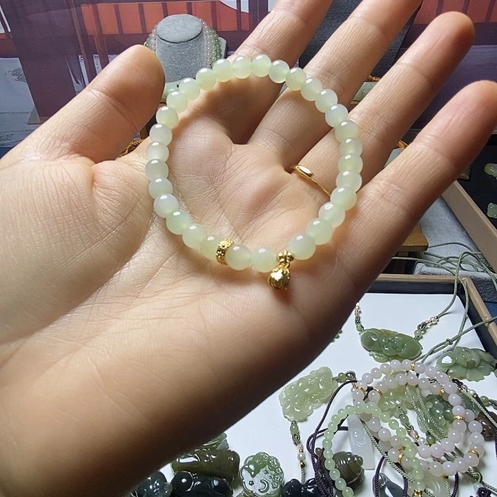 我***我和田玉未镶嵌手链