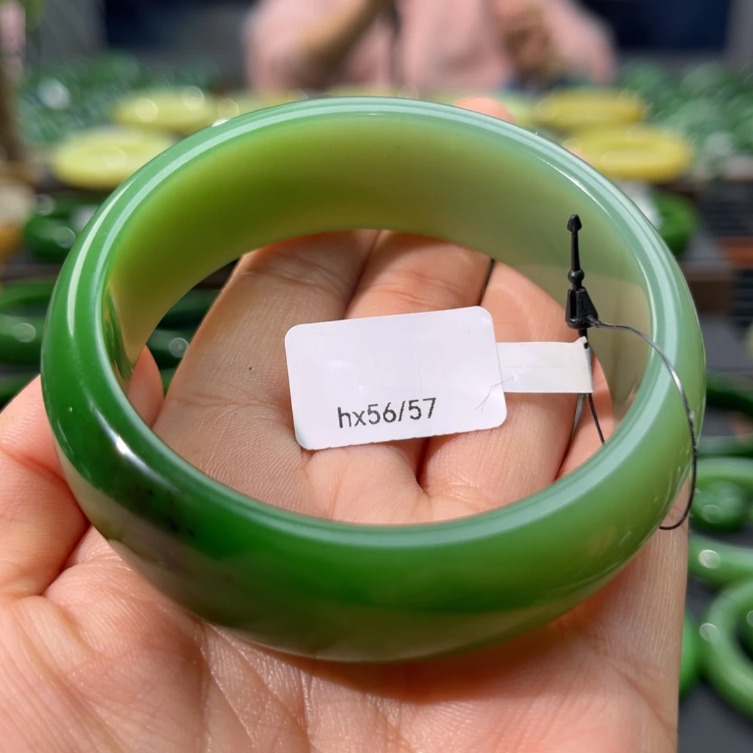 和田玉（碧玉）手镯未镶嵌