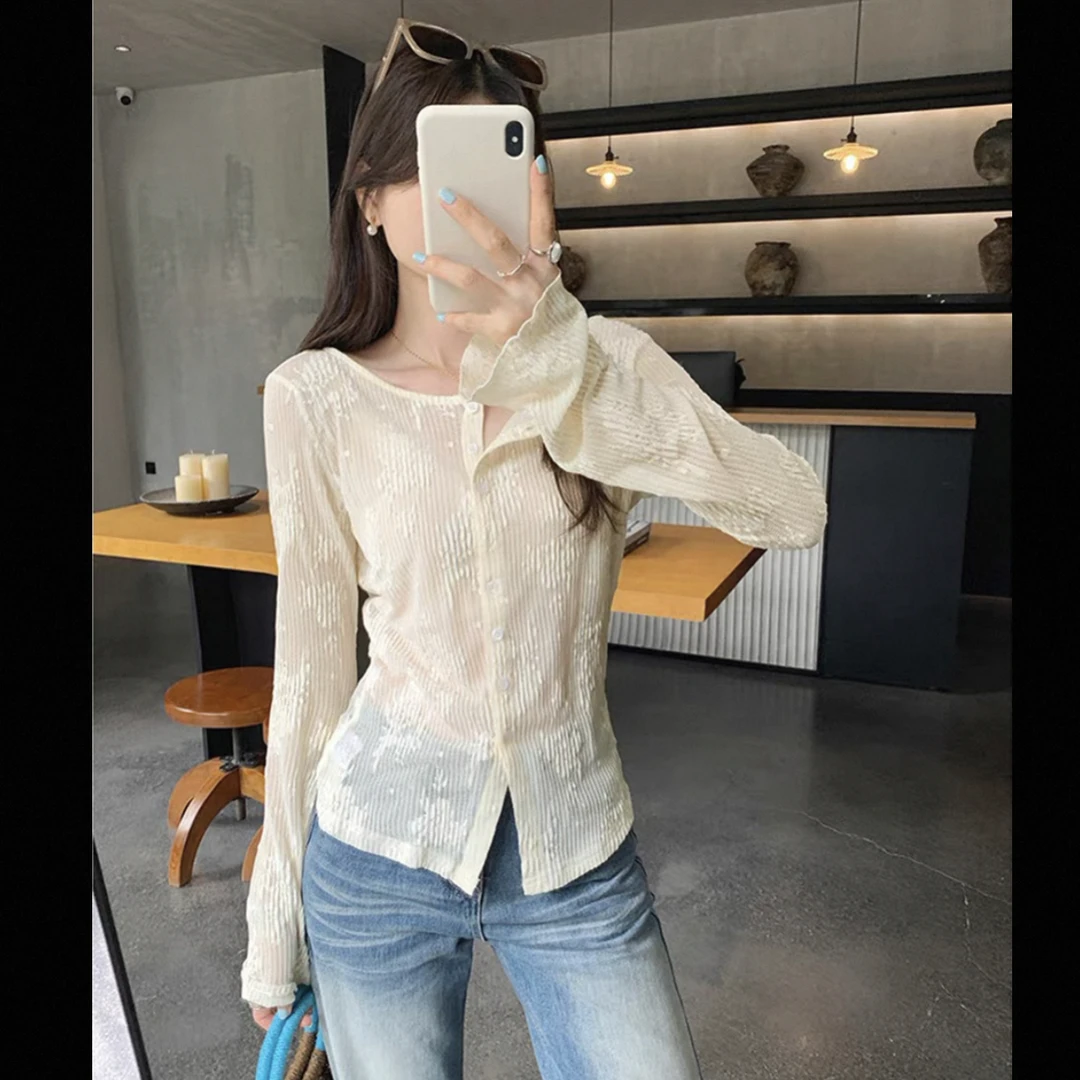 【海南简爱】秋季新款工艺提花长袖衬衫女韩系高级感外穿通勤250540