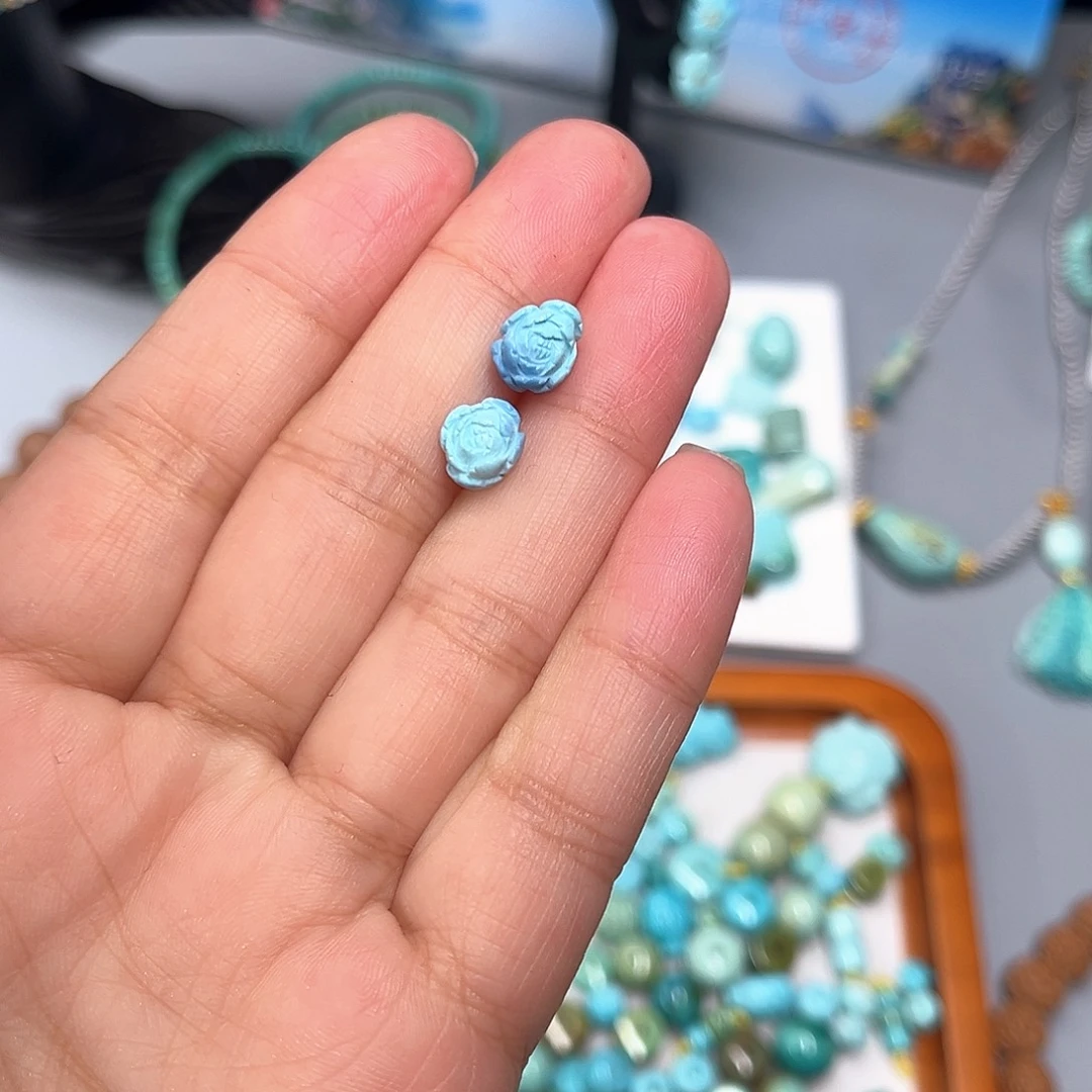 流***欢绿松石未镶嵌珠宝半成品