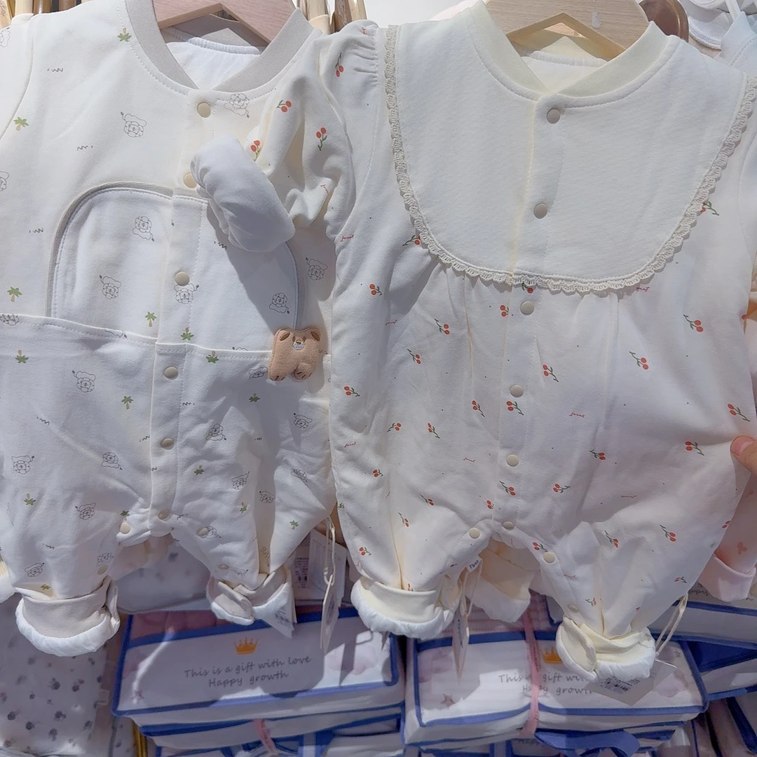 布婴谷40克薄棉封挡连体衣