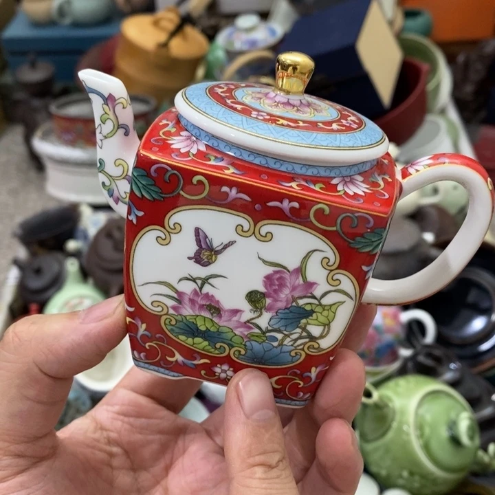 陶瓷艺术品及陶瓷壶