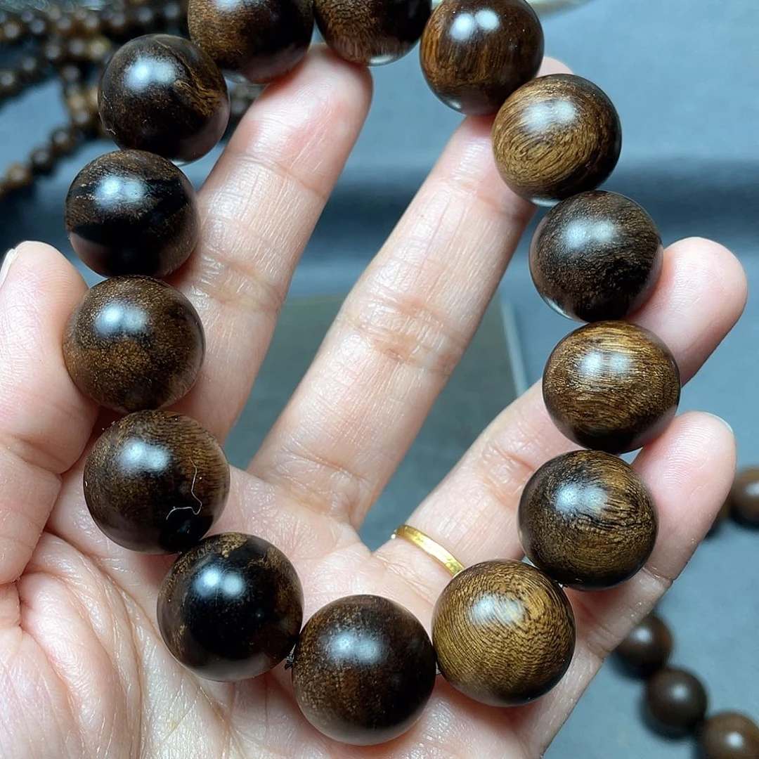 沉香手串白棋瘤疤1.6