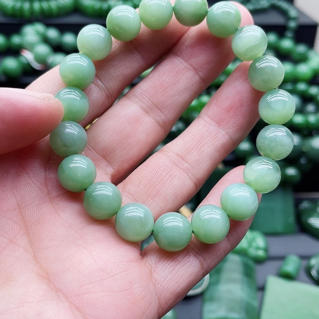 和田玉（碧玉）未镶嵌手链