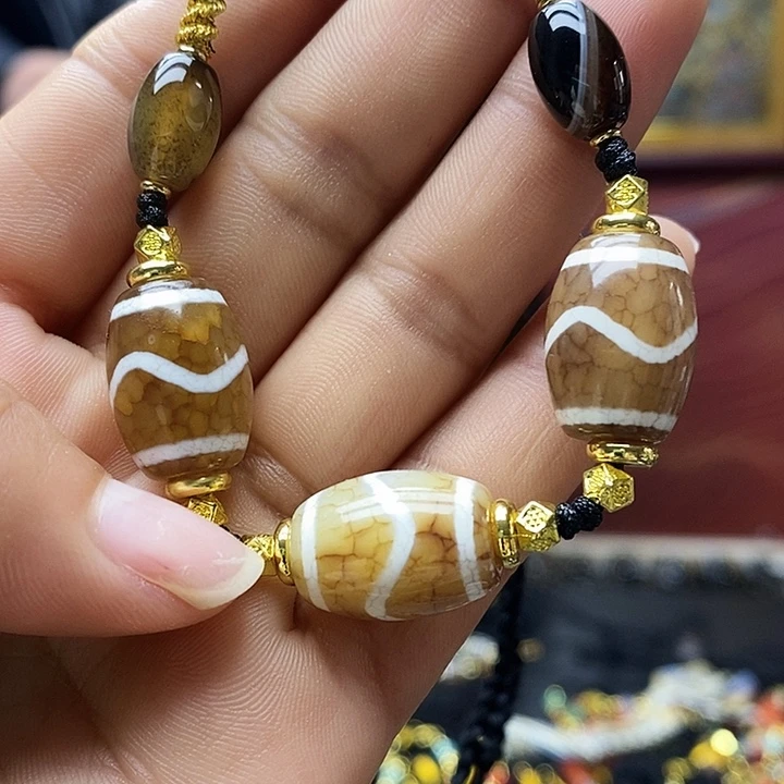 玛瑙/玉髓合金颈饰