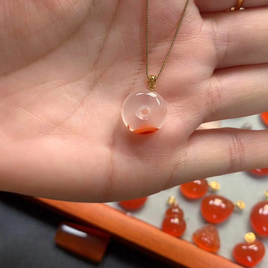 南红玛瑙未镶嵌颈饰